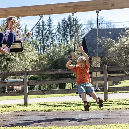 Bauernhof Hofmayer * Sankt Kanzian am Klopeiner See